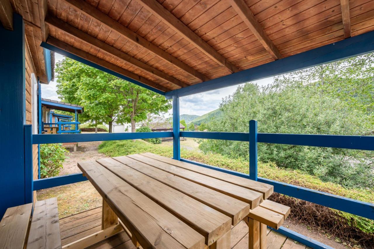 Camping Les Vosges Du Nord Oberbronn Oda fotoğraf
