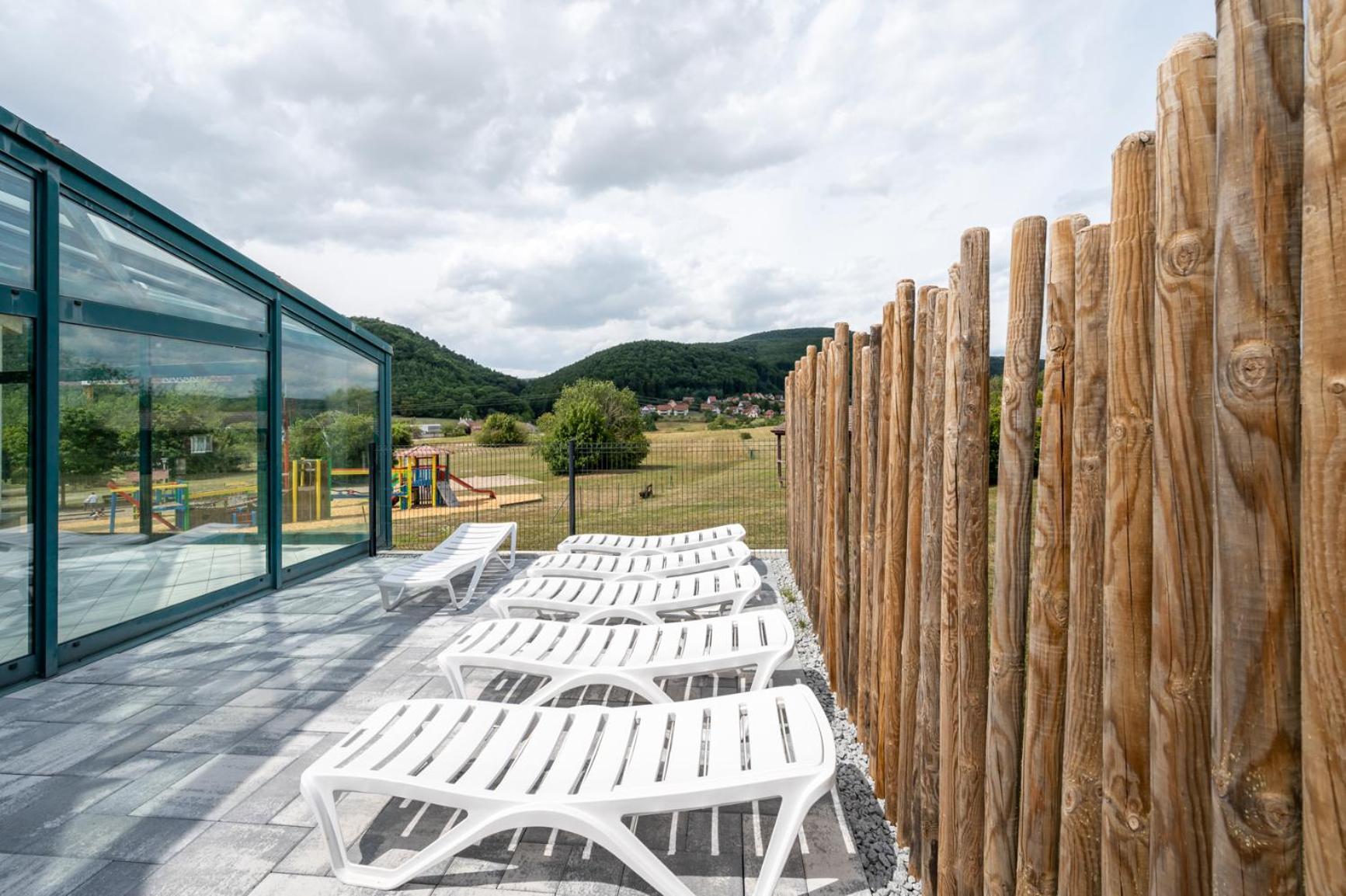 Camping Les Vosges Du Nord Oberbronn Dış mekan fotoğraf