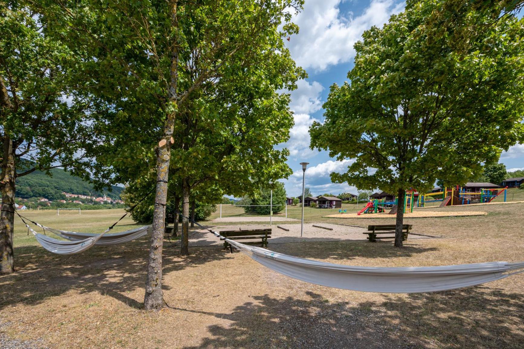 Camping Les Vosges Du Nord Oberbronn Dış mekan fotoğraf