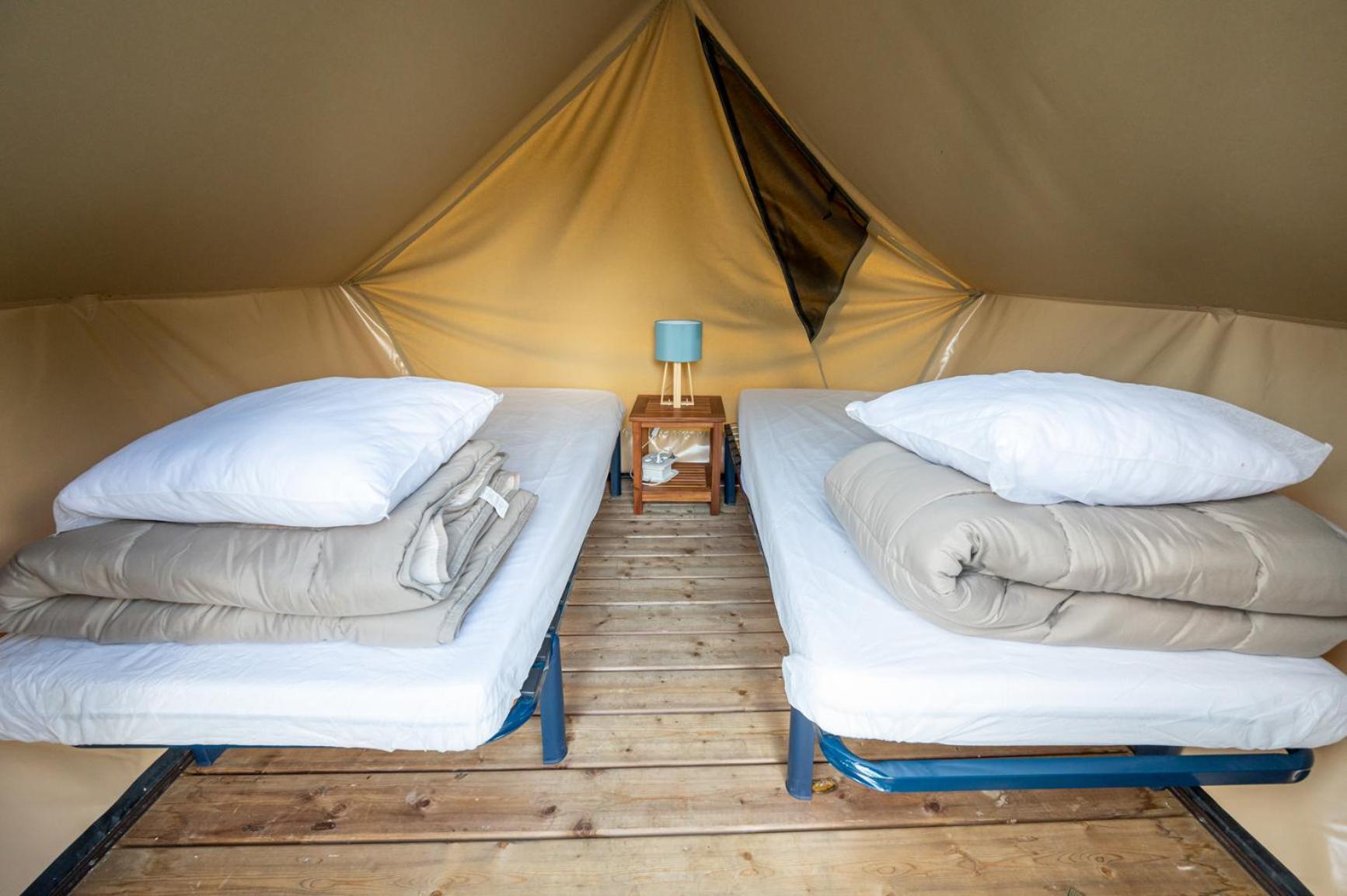 Camping Les Vosges Du Nord Oberbronn Oda fotoğraf