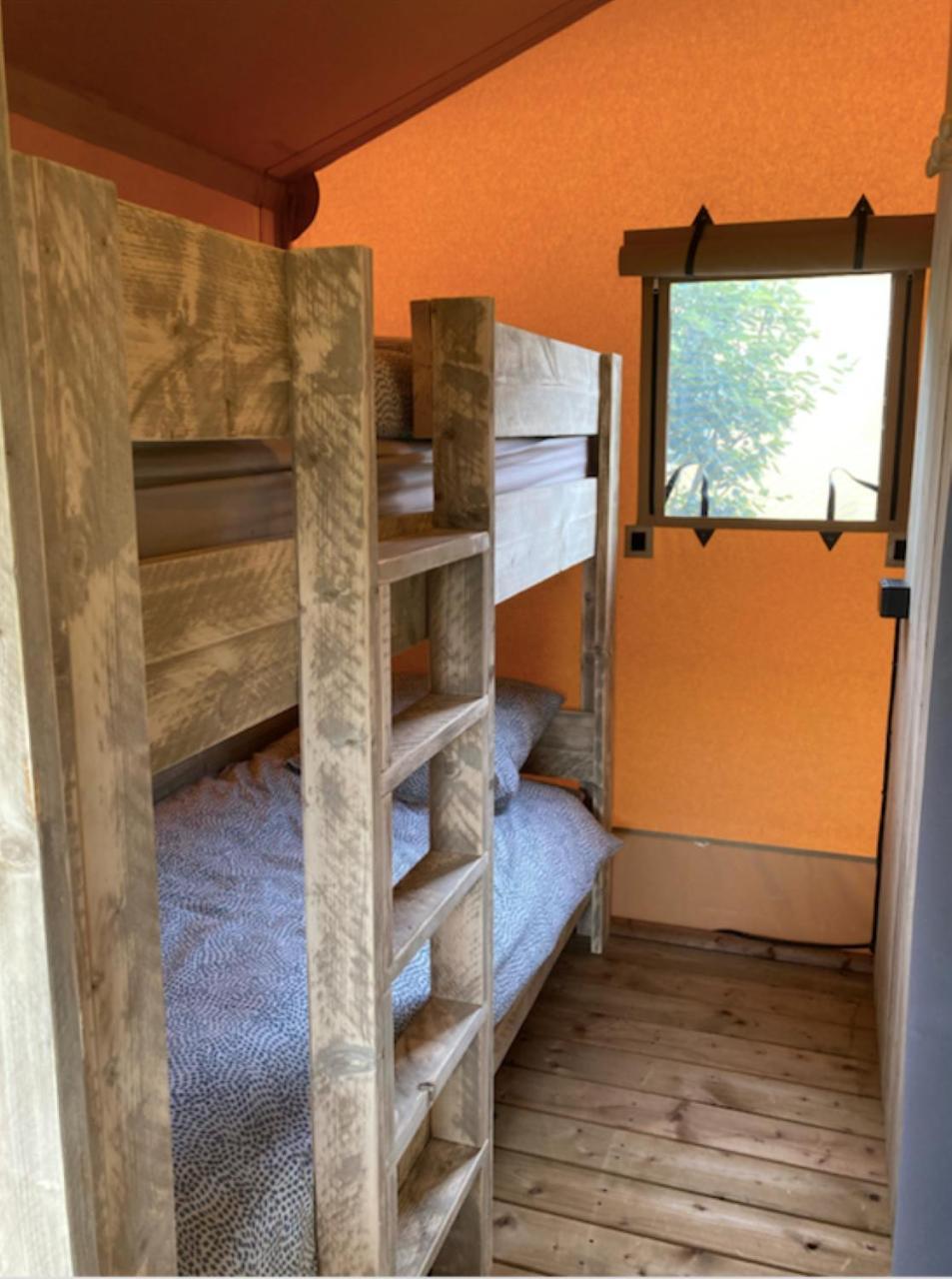Camping Les Vosges Du Nord Oberbronn Oda fotoğraf